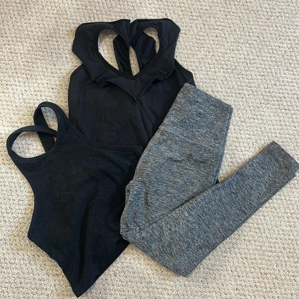 Beyond Yoga Size Small Bundle